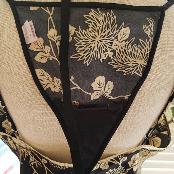 VICTORIA SECRET BLACK/BEIGE LACE LINGERIE SIZE L - Picture 4 of 12